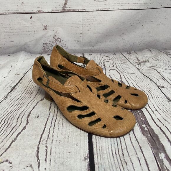 Jim Barnier Sandals‎ Womens 10 Brown Tan Leather Strappy Kitten Heel Round Toe - Picture 1 of 9